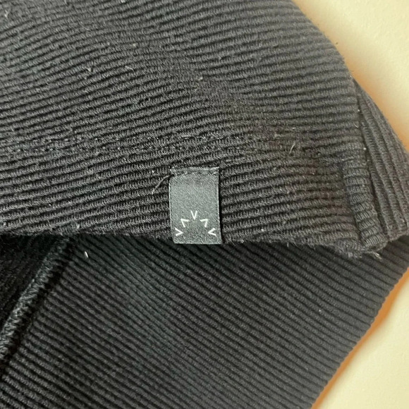 VARLEY Colina Black Ribbed Oversized Turtleneck Sweater - Picture 10 of 13